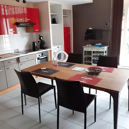 Duplex Lumineux Avec Terrasse Daire Condette